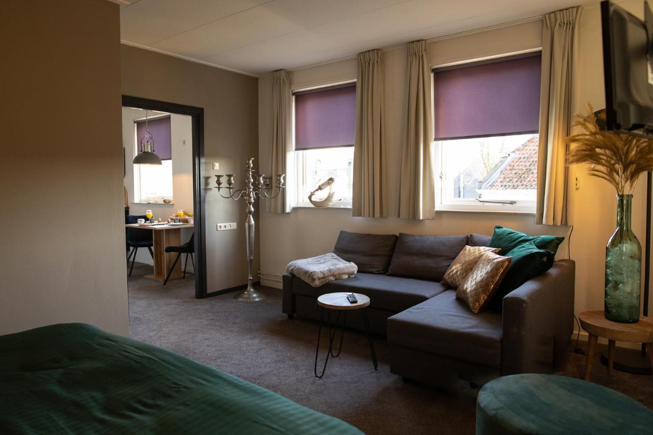 Yep! Slapen Bij De Sluis Bed and Breakfast Blokzijl Exteriör bild